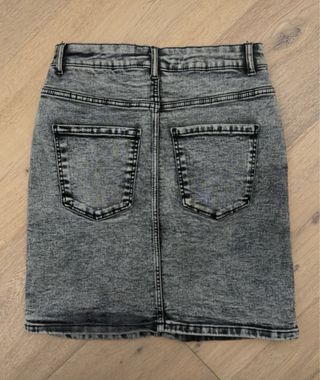 Falda vaquera gris Zara