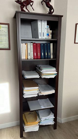 Mobiliario de oficina completo