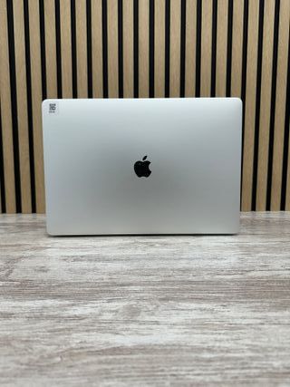 MacBook Pro 15" 2017 i7 16gb 1tb SSD