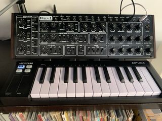 Behringer Pro 800 y Pro 1 con Teclados MIDI