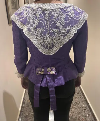 Corpiño de fallera morado con encaje
