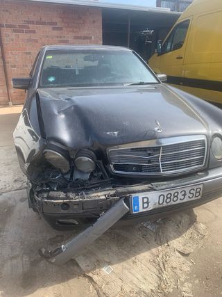Mercedes-Benz E300D 1997