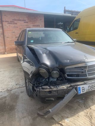Mercedes-Benz E300D 1997