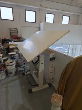 Mesa de Dibujo Ajustable