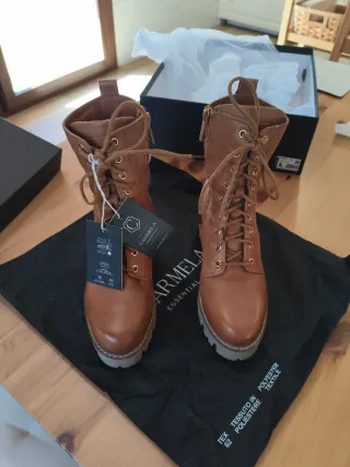 Botines de piel Carmela marrones