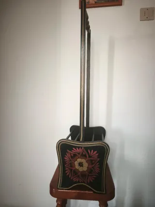 Revistero vintage madera pintado a mano