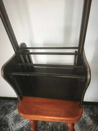 Revistero vintage madera pintado a mano