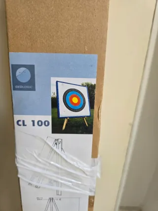 Lote tiro con arco: 2 arcos+diana 60x60+complement