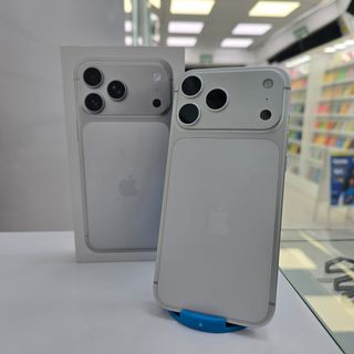 iPhone 17 Pro 256GB Bianco Semi Nuovo Con SCATOLA