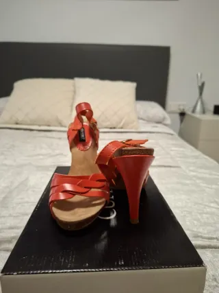 Sandalias de salón coral T38