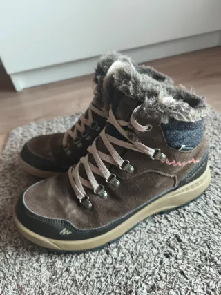 Botas de montaña Quechua