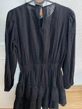 Vestido negro Zara corto