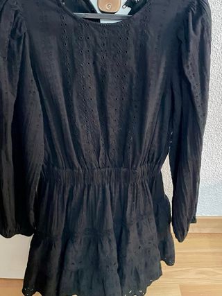 Vestido negro Zara corto
