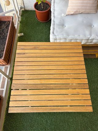 Tavolo pieghevole in legno per terrazzo