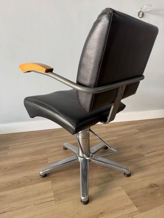 Sillón de peluquería giratorio