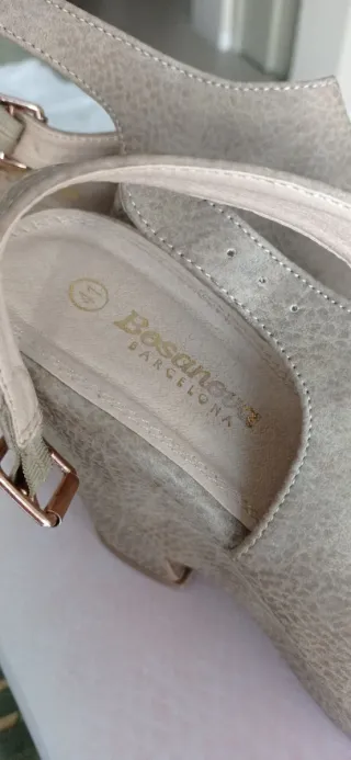 Sandalia cuña tacón Bosanova beige señora