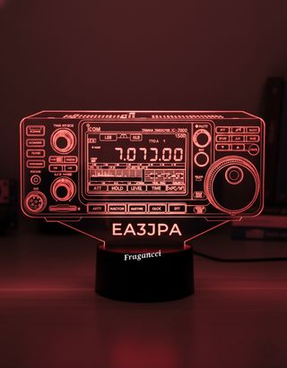 Lámpara LED 3D Icom IC-7300 + indicativo