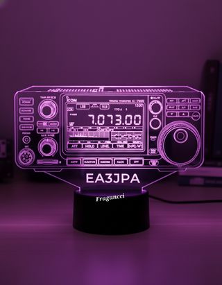 Lámpara LED 3D Icom IC-7300 + indicativo