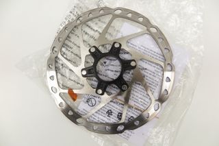 Disco Freno SHIMANO SM-RT64 180mm