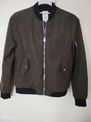 Chaqueta bomber verde mujer como nueva