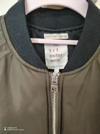 Chaqueta bomber verde mujer como nueva