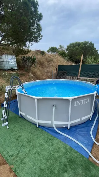 Piscuna 366cm ancho x 99cm de alto y Bomba Filtro