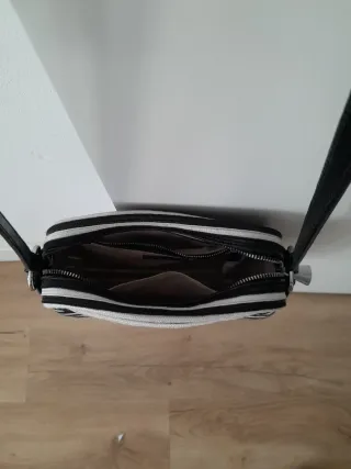 Bolso Bimba y Lola Rayas Blanco y Negro