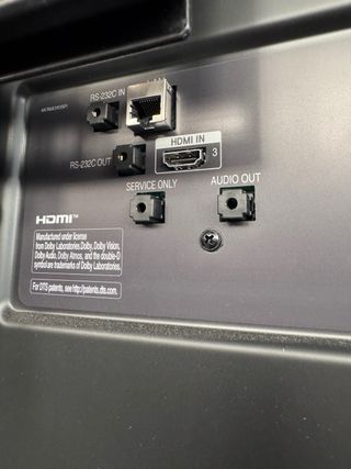 TV LG 75 + Soporte Doble + 2 Soportes