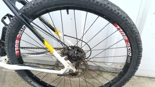 Bicicleta adulto fibra de carbono