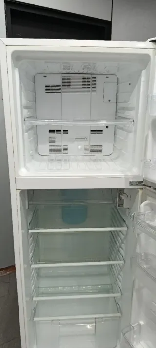 Nevera Sharp No Frost