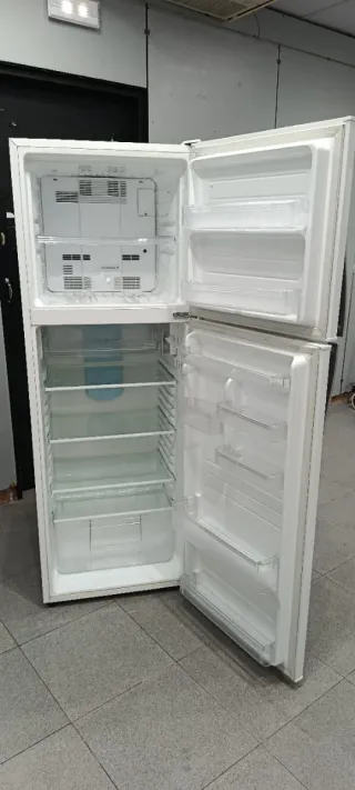 Nevera Sharp No Frost