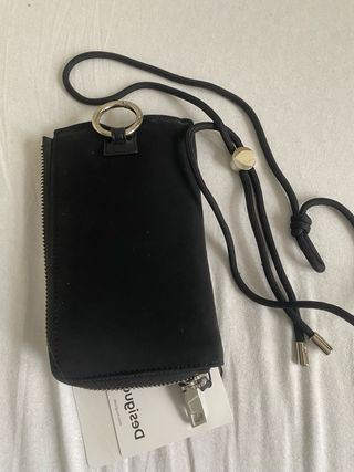Cartera móvil Desigual negra