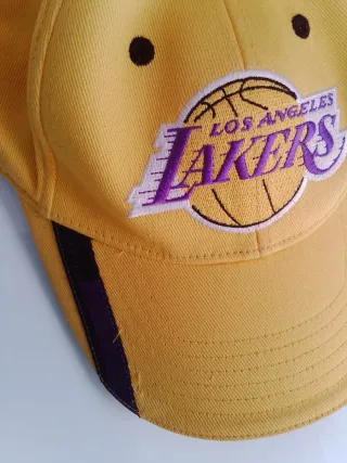 Gorra Adidas Los Angeles Lakers Amarilla