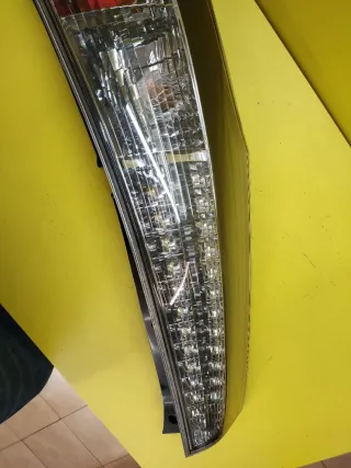 PILOTO TRASERO IZQUIERDO MITSUBISHI GRANDIS