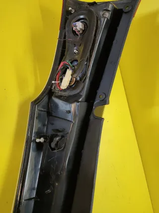 PILOTO TRASERO IZQUIERDO MITSUBISHI GRANDIS