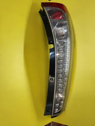 PILOTO TRASERO IZQUIERDO MITSUBISHI GRANDIS