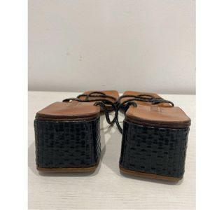 Sandalias Lottusse Negras y Marrones