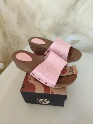 Chanclas Kylie crazy rosas y marrones