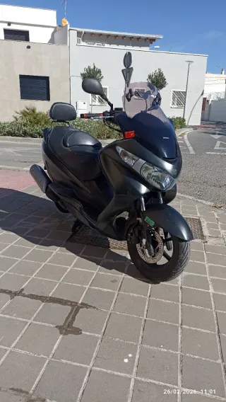 Suzuki Burgman Executive 125cc. Año 2012 Negra