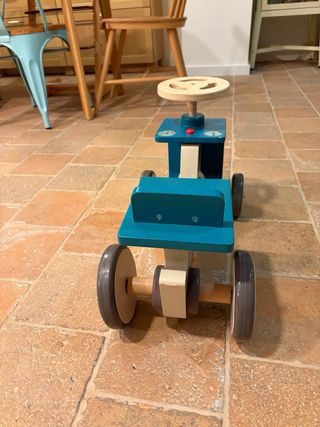 Moto correpasillos Janod madera