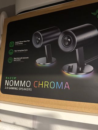 Altavoces Razer Nommo Chroma 2.0