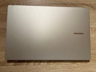 Portátil Samsung Galaxy Book Plata