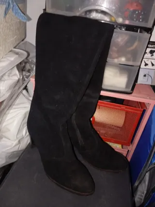 Botas de piel negras