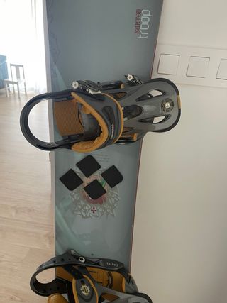 Tabla Snowboard Burton Troop con Fijaciones