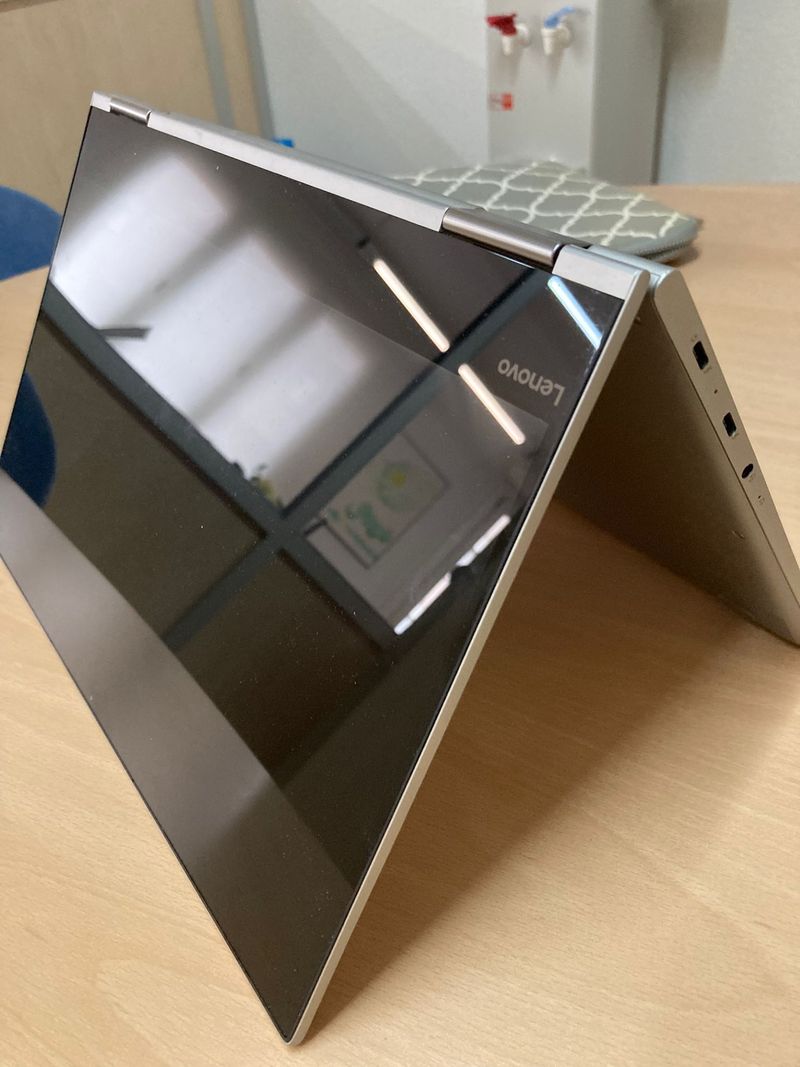 Lenovo Yoga 730-13IWL Portátil 2 en 1 afbeelding 2