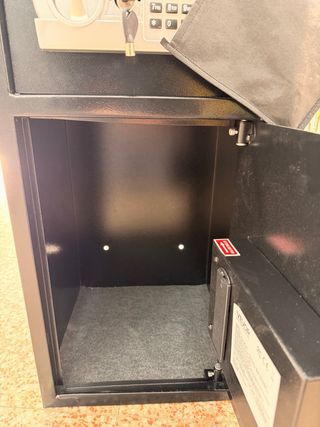 Caja Fuerte Vevor Negra y Plateada
