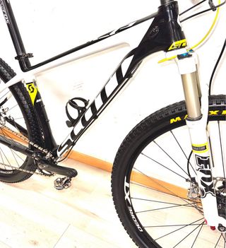 Bici Scott Scale 29 Carbono