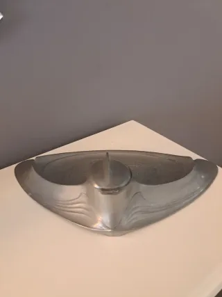 Gran Tintero "Modernista" en estaño. Circa 1900