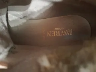 Botines beige/gris mujer con pelo en el tobillo.