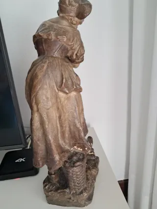 Figura antigua carbonera